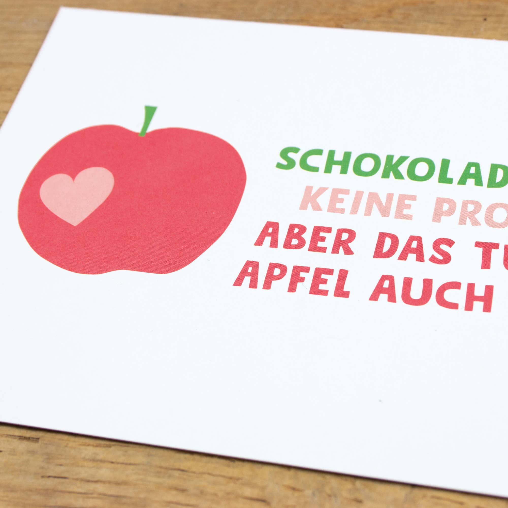 Postkarte "Schokolade löst keine Probleme" aus Recyclingpapi
