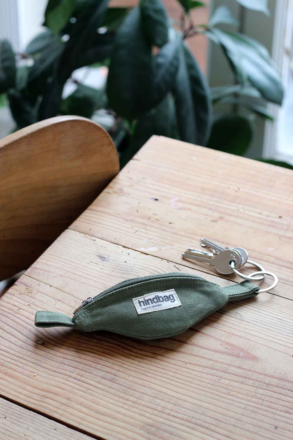 Hindbag Bananen-Schlüsselanhänger Côme Olive