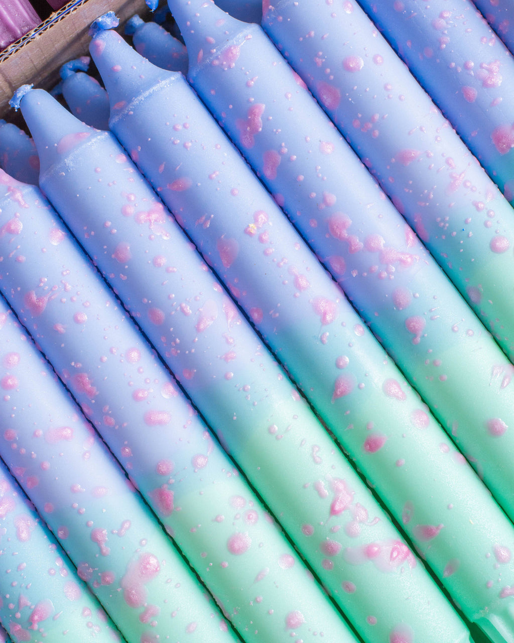 Nordtrice Spitzkerzen – Sommerfarben in Blau & Mint, Pink Confetti