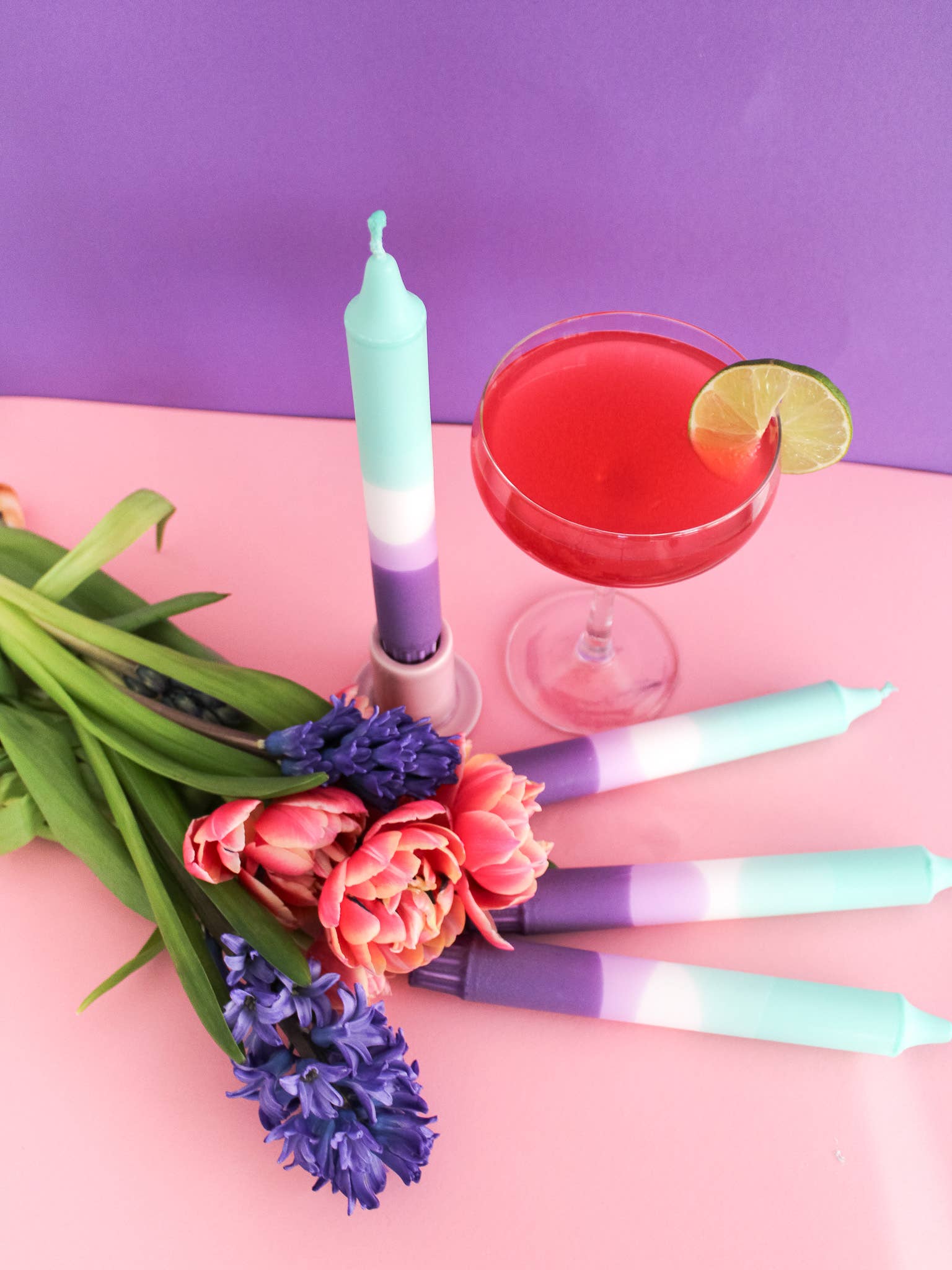 Nordtrice Gartenparty-Stabkerzen – Sommerfarben inspiriert von Lavender Matcha Latte