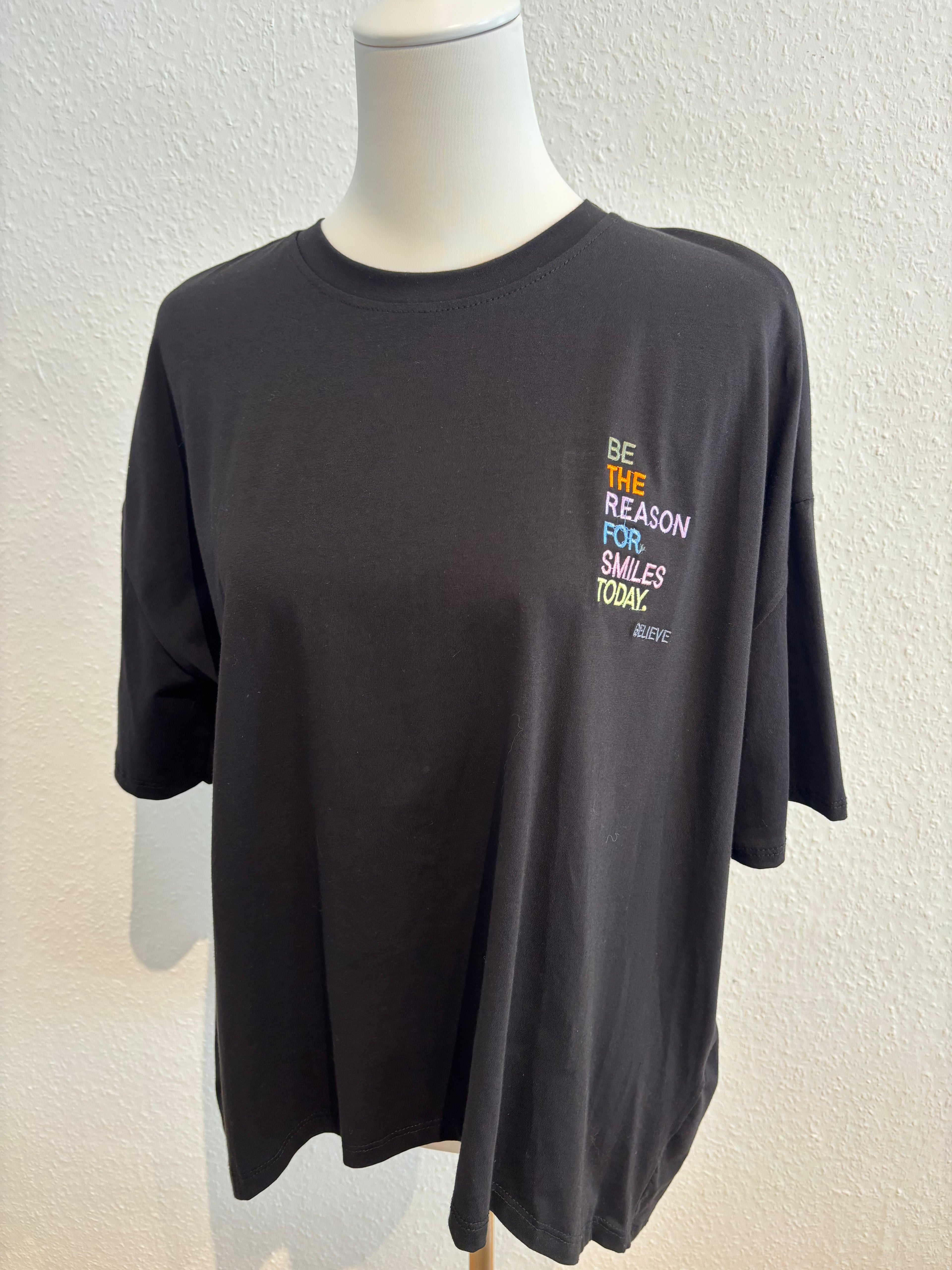 T-Shirt schwarz believe