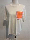 T-Shirt mit Streifen weiß