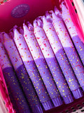 Nordtrice Stabkerzen – Sommerliche Farben mit Lavendel-Konfetti