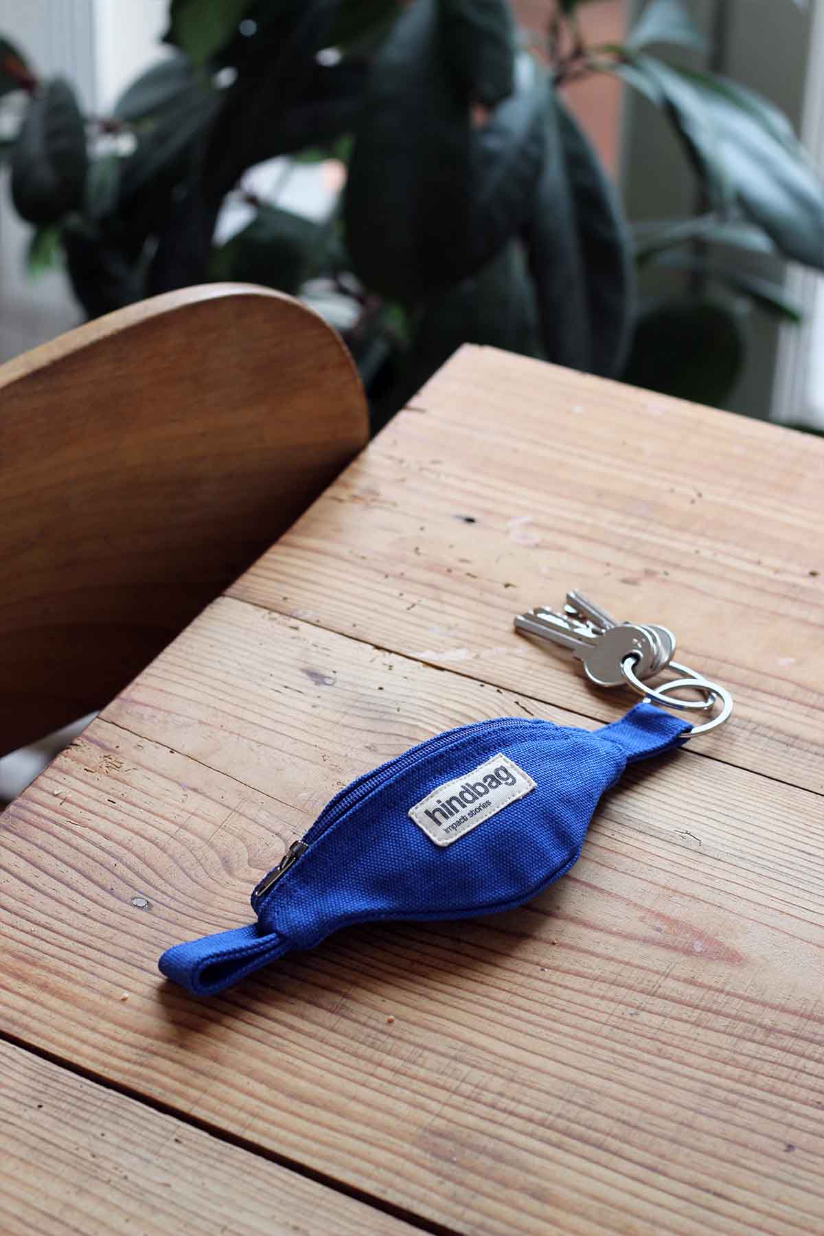 Hindbag Bananen-Schlüsselanhänger Côme Elektrisch Blau