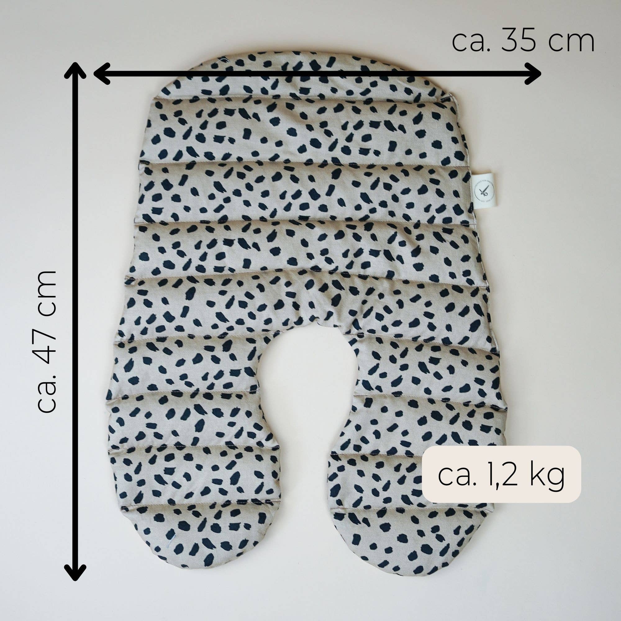 Tochter von Walter Nackenkissen mit Bio-Dinkel gefüllt - Dots Coffee